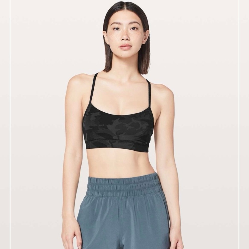 Lululemon Flow Y Bra Blk/Gray Camo SZ 8 Nulu Yoga Racerback Padded Workout Gym